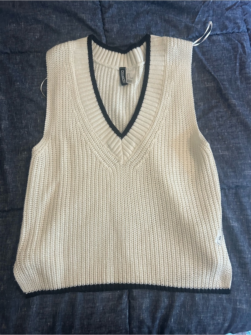 H&M Cream Sleeveless V-Neck Sweater Vest with Black Trim